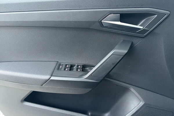 Seat Arona (2025) — foto 8 van 18