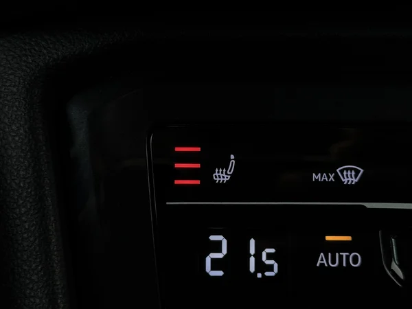 VOLKSWAGEN Tiguan (2022) — foto 18 van 28