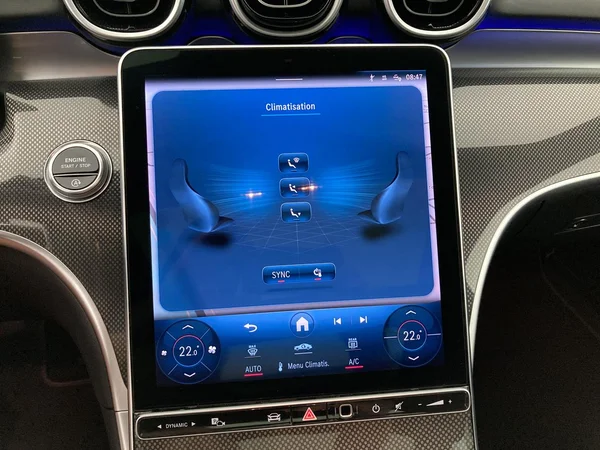 MERCEDES-BENZ C Break (2022) — foto 21 van 36