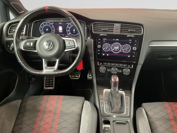 VOLKSWAGEN Golf VII GTI (2019) — foto 2 van 22