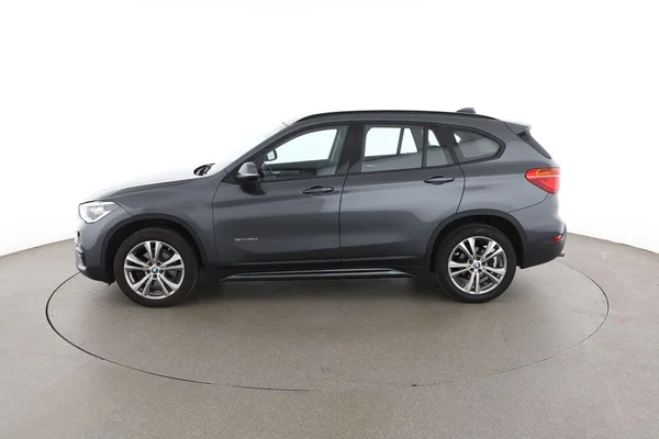BMW X1 (2017) — foto 9 van 16