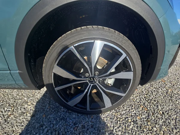 VOLKSWAGEN T-Roc (2026) — foto 6 van 24