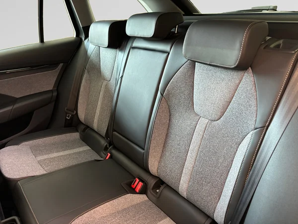 SKODA Octavia Combi (2025) — foto 5 van 24