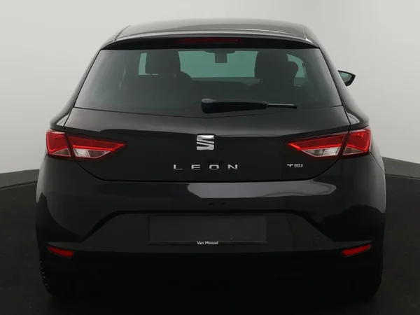 SEAT Leon (2017) — foto 3 van 27