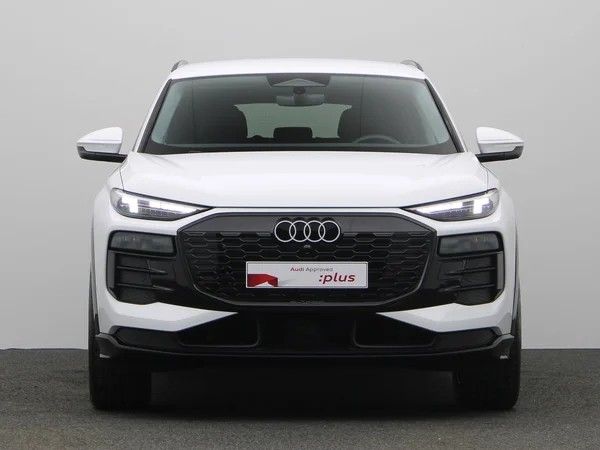 AUDI Q6 e-tron (2025) — foto 14 van 23