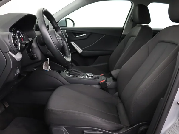 AUDI Q2 (2022) — foto 2 van 27