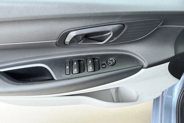 Hyundai i20 (2025) — foto 8 van 16