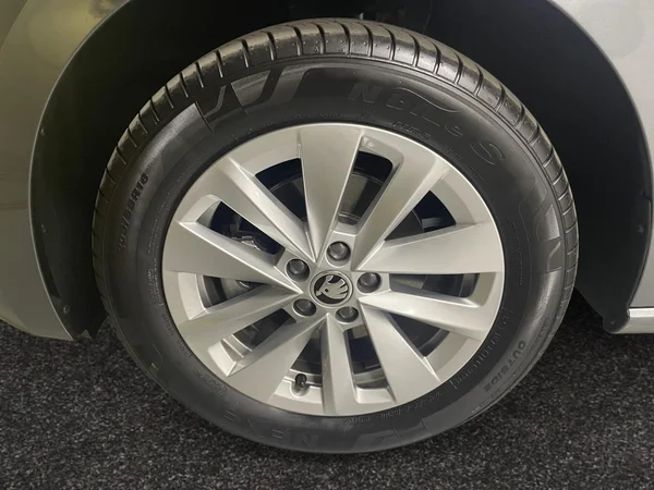 SKODA Scala (2025) — foto 12 van 15