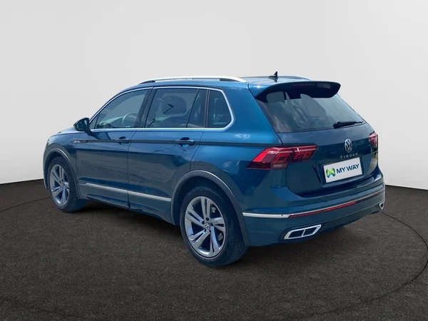 VOLKSWAGEN Tiguan (2023) — foto 13 van 19