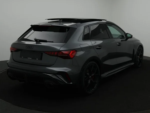 AUDI RS3 Sportback (2025) — foto 16 van 31