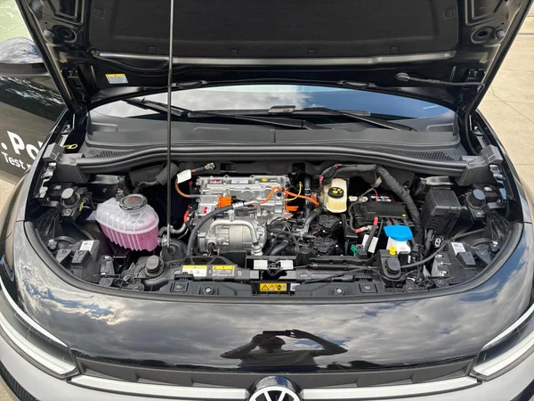 VOLKSWAGEN ID.Polo (2026) — foto 15 van 24
