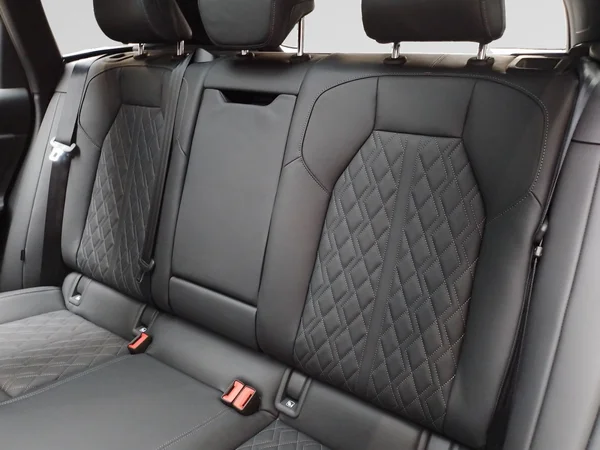 AUDI Q6 e-tron (2025) — foto 6 van 24