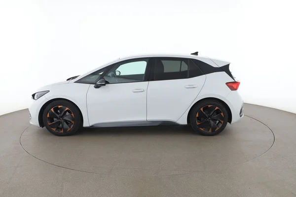 Cupra Born (2022) — foto 10 van 17
