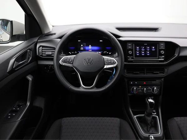 VOLKSWAGEN T-Cross (2024) — foto 4 van 17