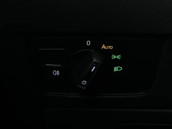 VOLKSWAGEN Arteon (2022) — foto 19 van 30