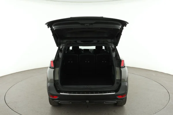Peugeot 5008 (2020) — foto 7 van 16