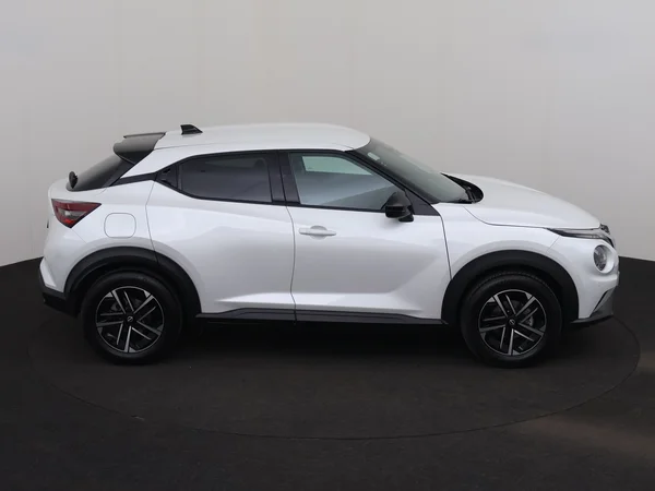 NISSAN Juke (2024) — foto 23 van 27
