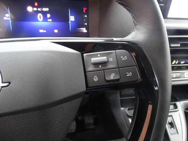 Opel Vivaro (2026) — foto 16 van 26