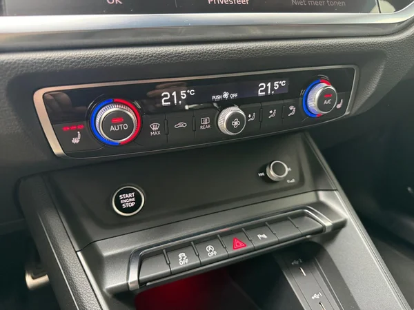 AUDI Q3 (2023) — foto 2 van 18
