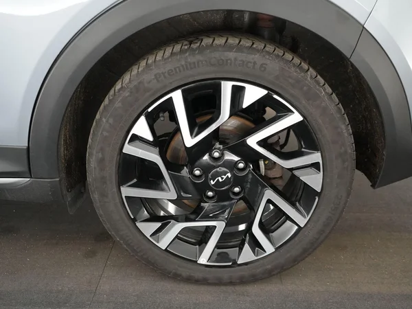 Kia XCeed (2024) — foto 6 van 22