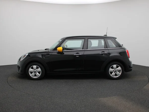 MINI One (2021) — foto 32 van 37