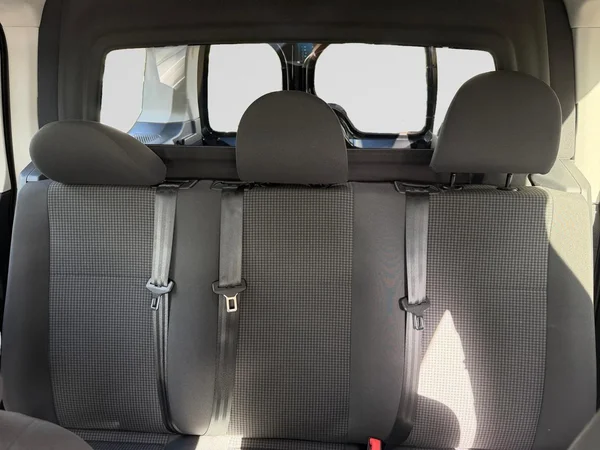 VOLKSWAGEN Caddy Maxi Dsl (2022) — foto 2 van 19