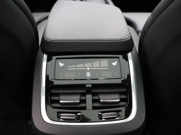 Volvo XC90 (2024) — foto 14 van 27