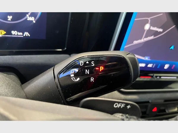 VOLKSWAGEN Tiguan (2026) — foto 5 van 28
