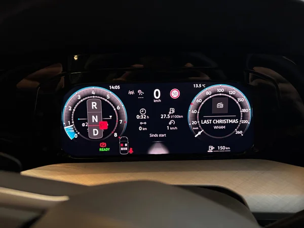 VOLKSWAGEN Golf VIII (2025) — foto 5 van 24