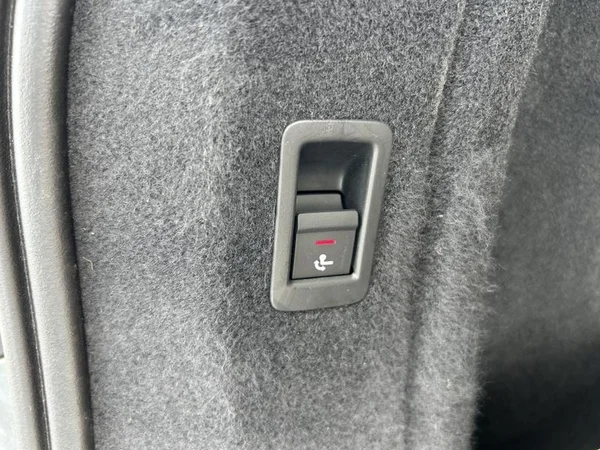 AUDI A4 Avant Dsl (2023) — foto 8 van 38