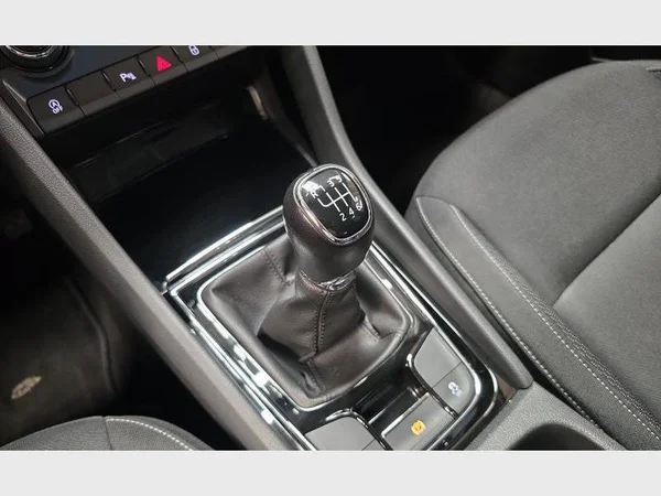 Skoda Karoq (2023) — foto 18 van 29