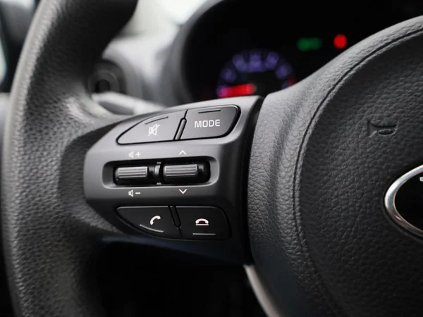 Kia Picanto (2021) — foto 9 van 36