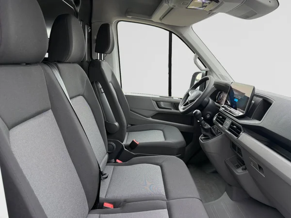 VOLKSWAGEN Crafter 35 Fourgon Mwb Hr (2025) — foto 12 van 15