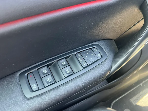 Renault Mégane Grand Tour (2023) — foto 2 van 19