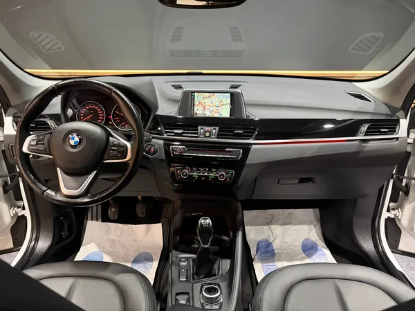 Bmw X1 (2016) — foto 2 van 25