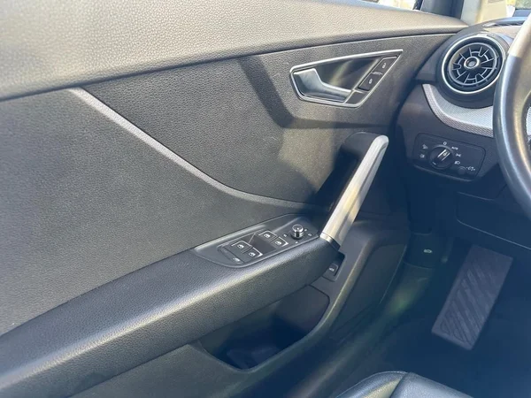 AUDI Q2 (2020) — foto 13 van 21