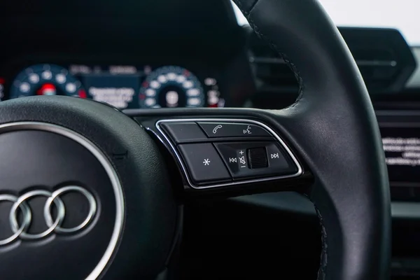 Audi A3 Sportback (2024) — foto 10 van 43