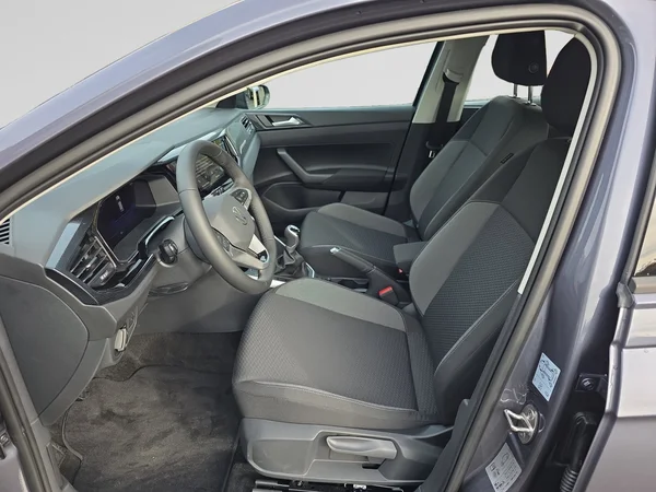 VOLKSWAGEN Polo (2025) — foto 3 van 43