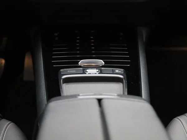 Mercedes-Benz B-Klasse (2023) — foto 2 van 44