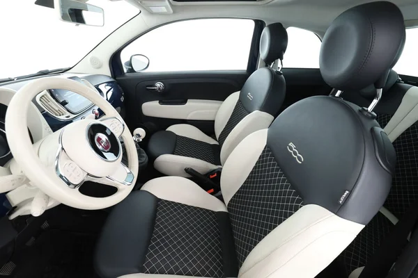Fiat 500 (2022) — foto 16 van 16