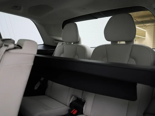 Volvo XC90 (2022) — foto 3 van 49