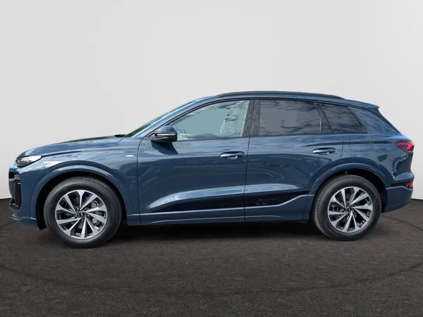 AUDI Q6 e-tron (2025) — foto 12 van 24