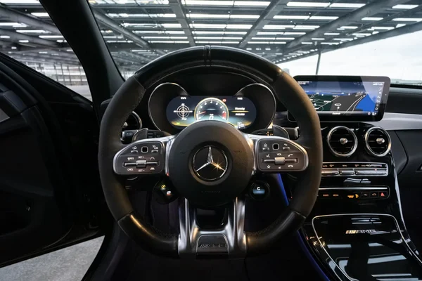 Mercedes-Benz C-Klasse (2019) — foto 9 van 23