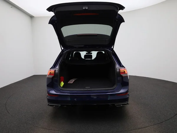 Volkswagen Golf (2022) — foto 5 van 47