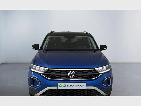 Volkswagen T-Roc (2022) — foto 8 van 15
