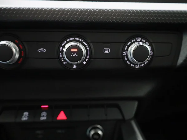 Audi A1 Sportback (2023) — foto 18 van 43