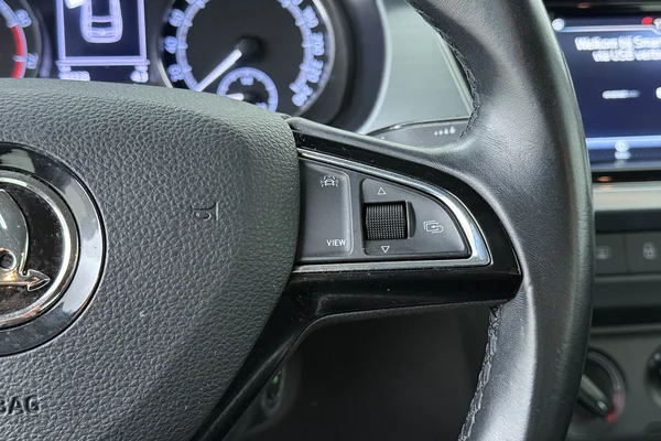 Skoda Fabia Sw (2019) — foto 6 van 24