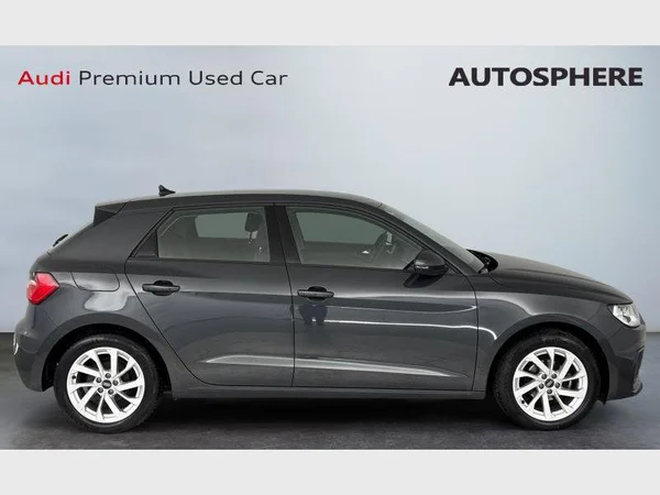 Audi A1 Sportback (2023) — foto 17 van 23
