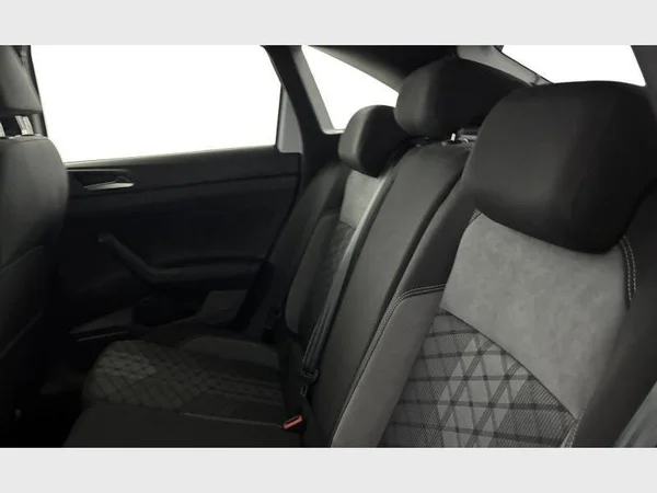 Volkswagen Taigo (2023) — foto 2 van 28