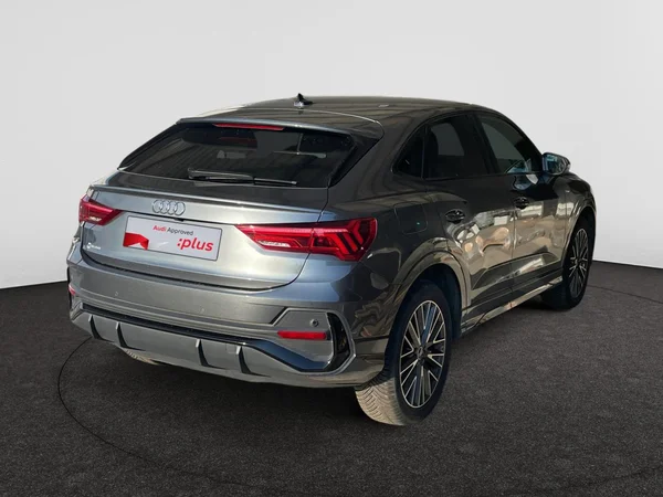 AUDI Q3 Sportback (2023) — foto 16 van 20